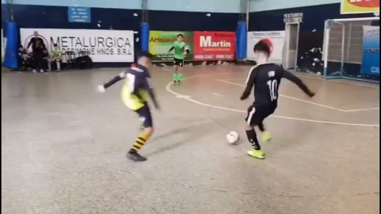 Gianluca Prestianni, la nueva joya de Vélez: así jugaba en futsal