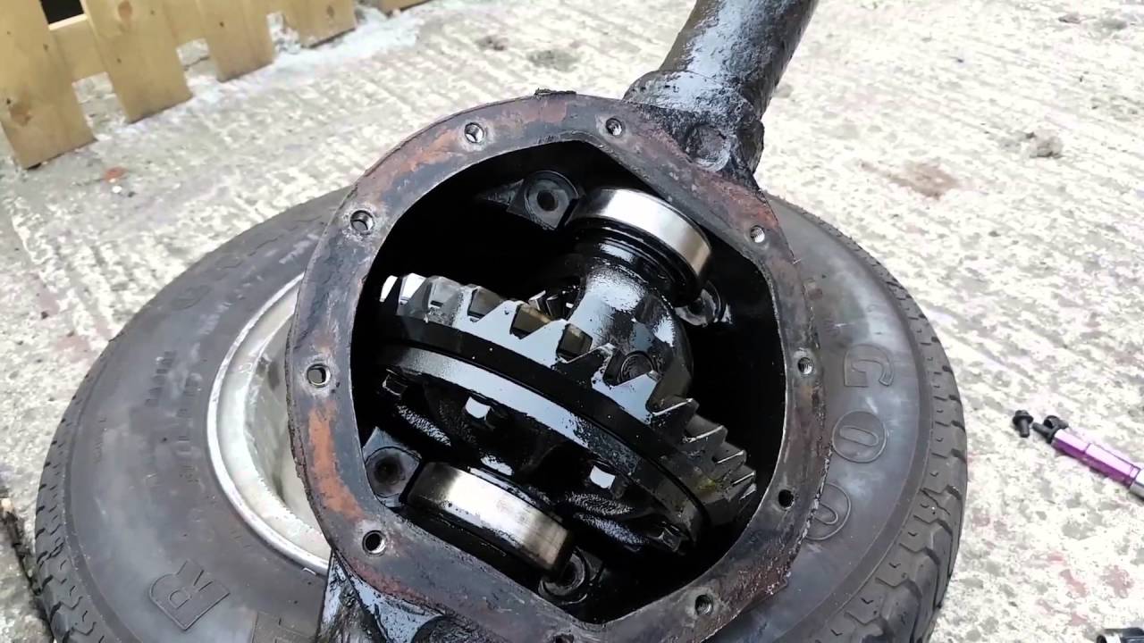 How To Rebuild a Ford Atlas Axle Part 1 - Capri V8 Project Part 8