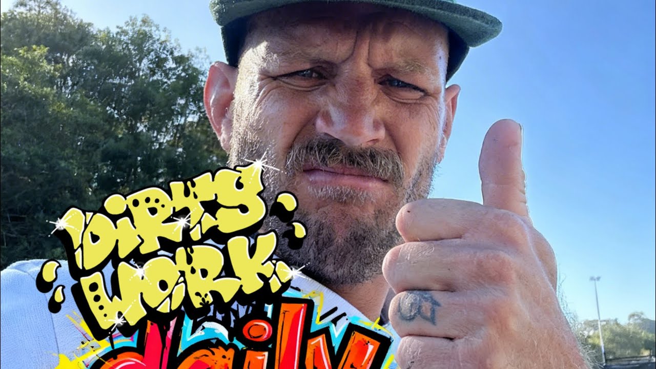 DAILY DIRT - INSTAGRAM IS MENTAL 