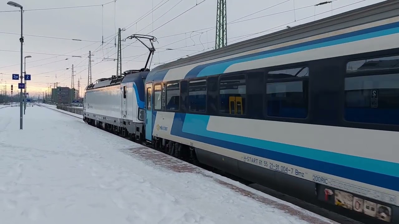 METROPOL EN indul a napfelkeltében/EN METROPOL fährt im Sonnenaufgang