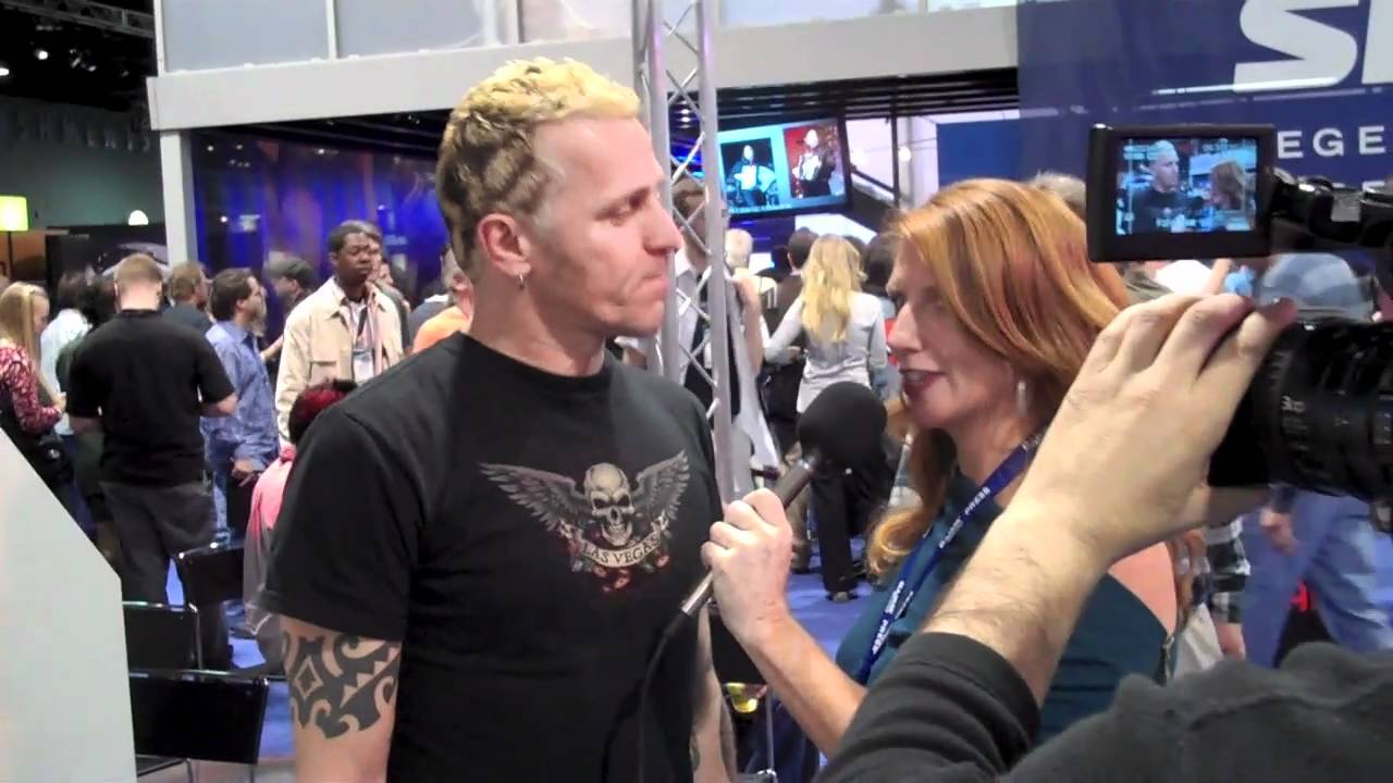 Gary Hoey 