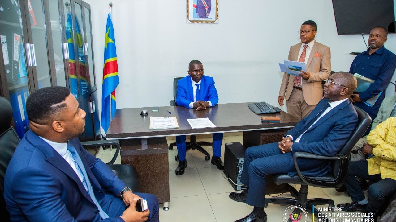 EN DIRECT : LE DIALOGUE DIVISE,ECIDE NA UNC BAGARRE SUR LE PLATEAU DE PARLONS CONGO ! SUIVEZ !