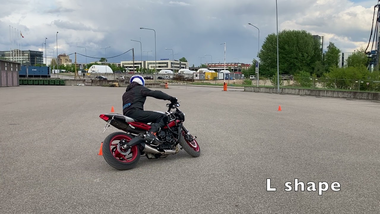 Motogymkhana. Mix of basic elements