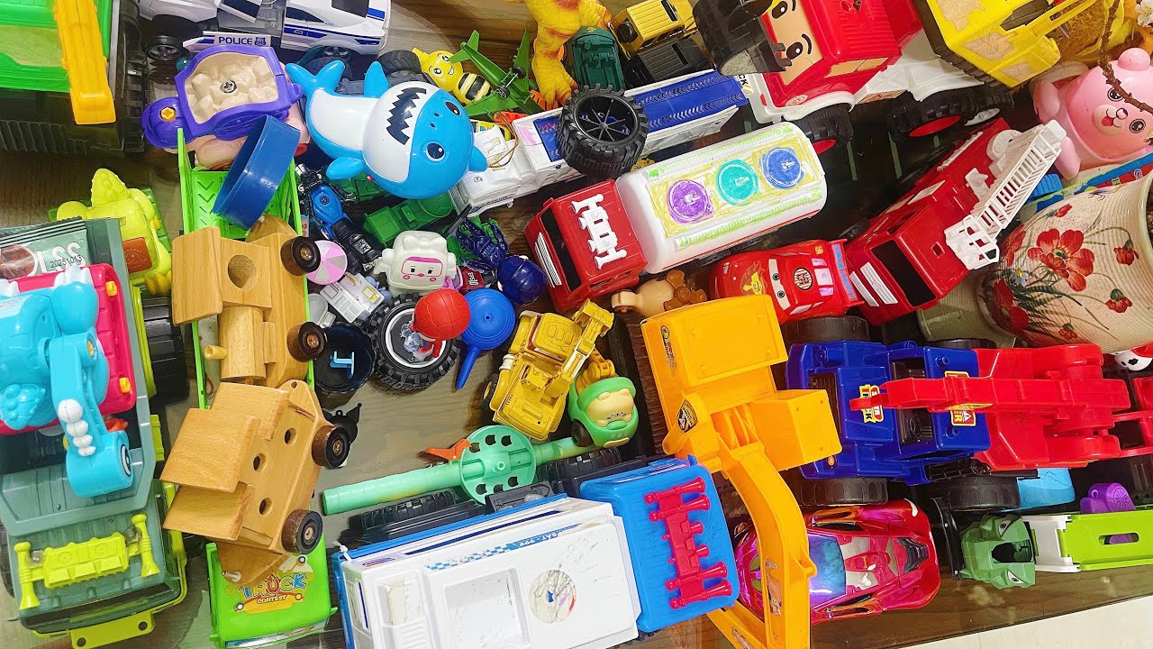 many toy cars