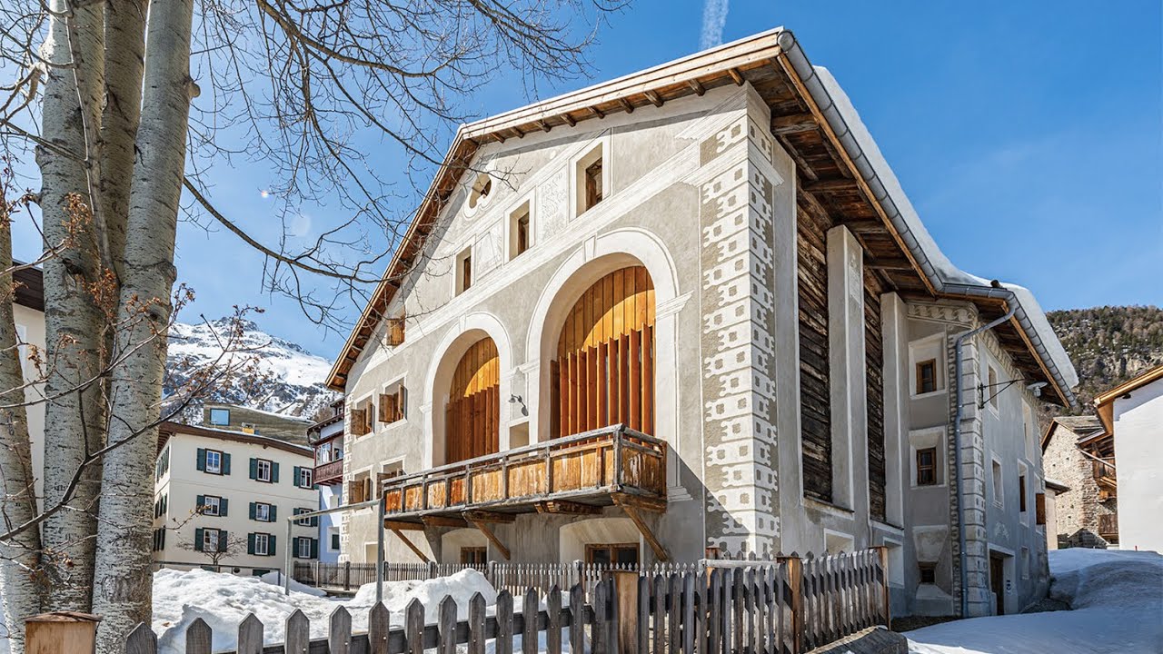 St. Moritz Sotheby's - Unique, renovated Engadine house in the centre of Samedan