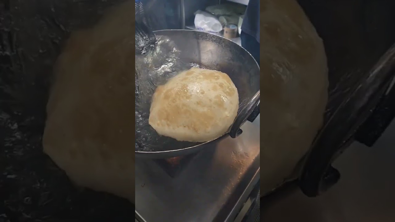 Chola Poori |Chenna Batura | A2B | Adyar #cholapoori #viral #foodie #trending #shorts #shopeatwithsk