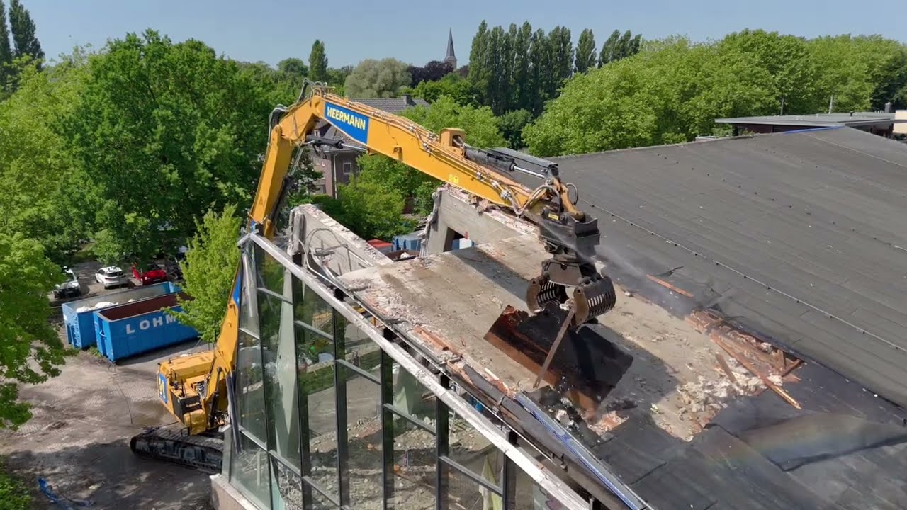 Caterpillar 352 UHD von Heermann Abbruch in Rheine