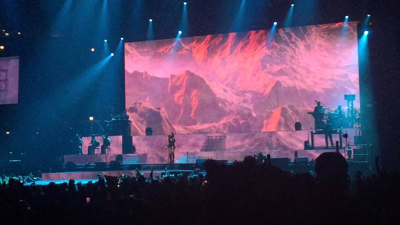Ariana Grande- Why Try? Chicago, IL 10-03-15