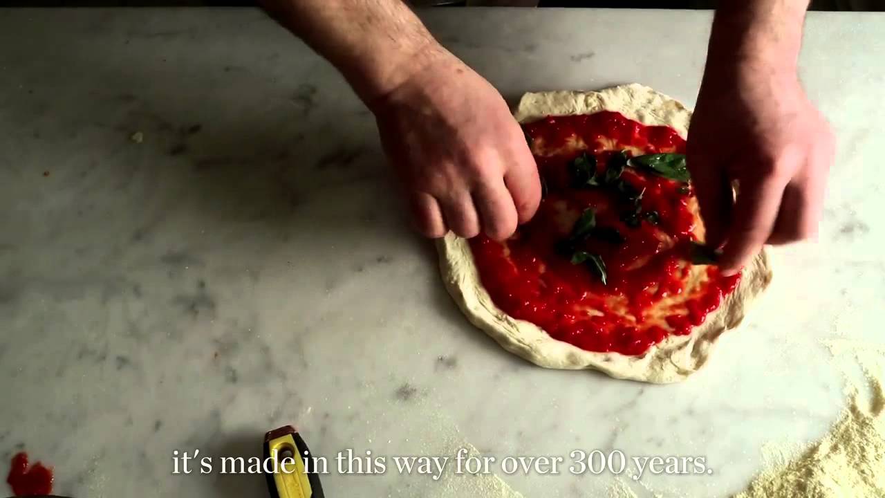 Master Class: Roberto Caporuscio Makes Neapolitan Pizza