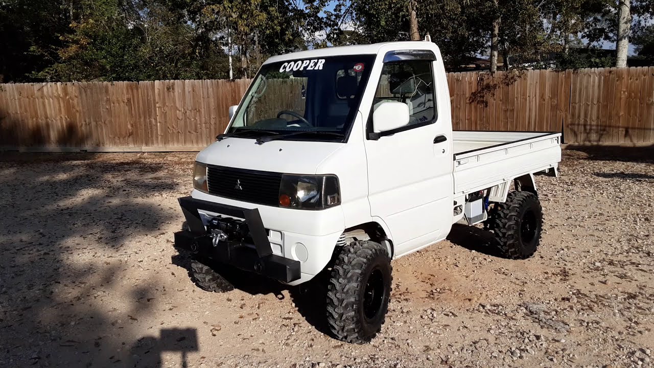 2002 Mitsubishi 