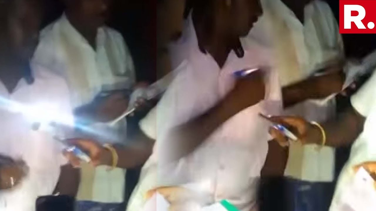 SHOCKING! AIADMK Leader Seen Distributing Cash | Video Goes Viral #CashForVotes