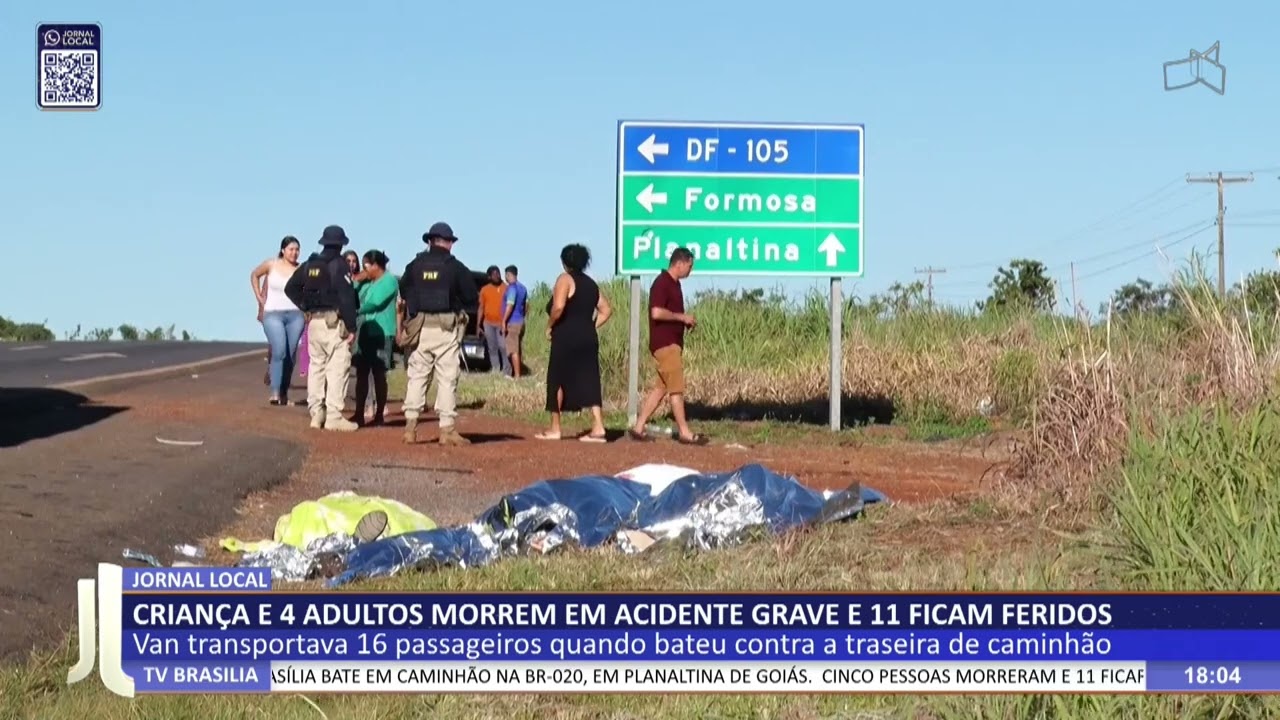 JL - Criança e 4 adultos morrem em acidente grave e 11 ficam feridos