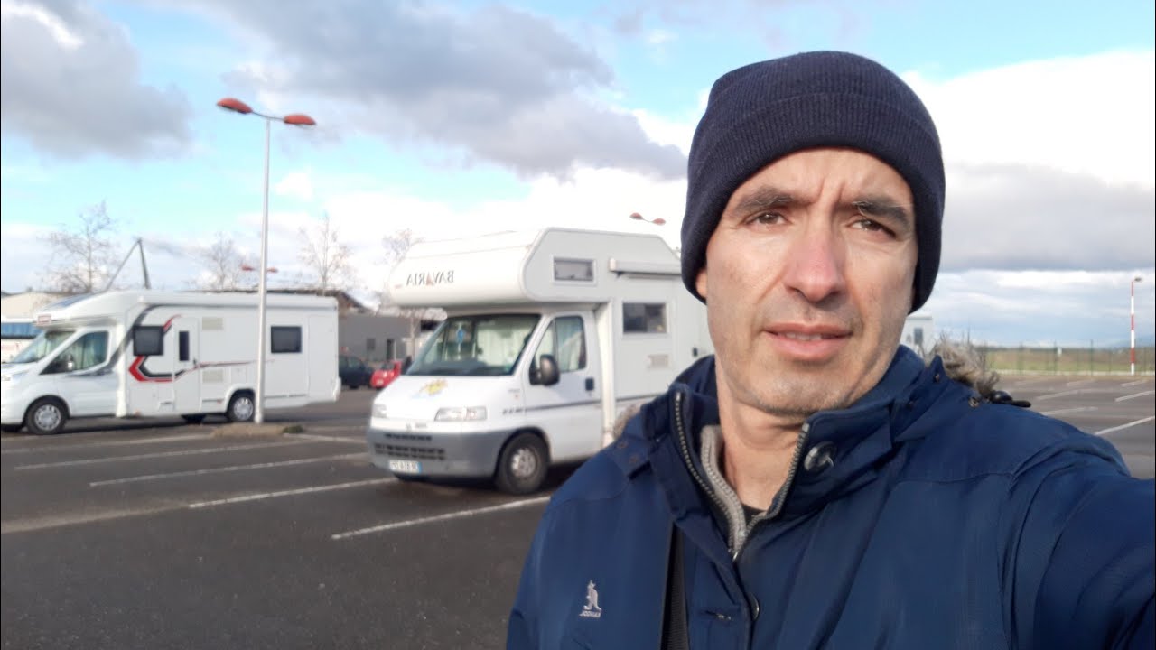 COLMAR (ALSACE) EN CAMPING CAR SONT MARCHE DE NOEL