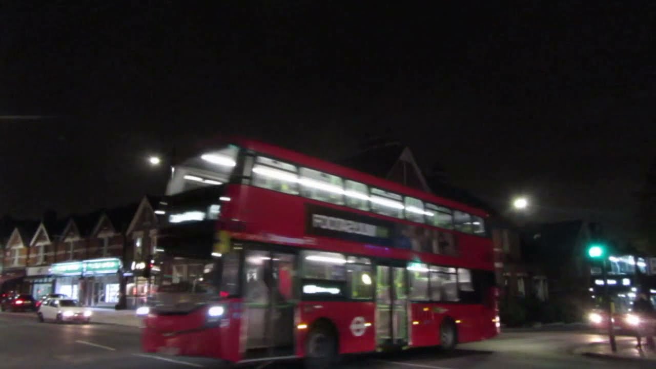 London Bus Routes 286, 160 and 51 @Sidcup High Street - 13th November 2021