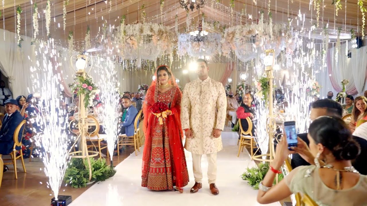 Kerushin & Sheetal's Hindu Wedding | Waterwoods Wedding Venue