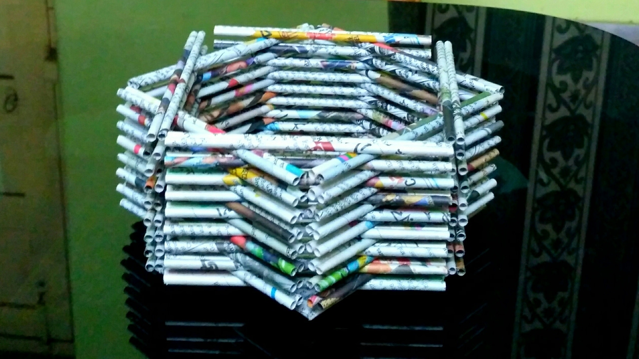 How to make a newspaper basket