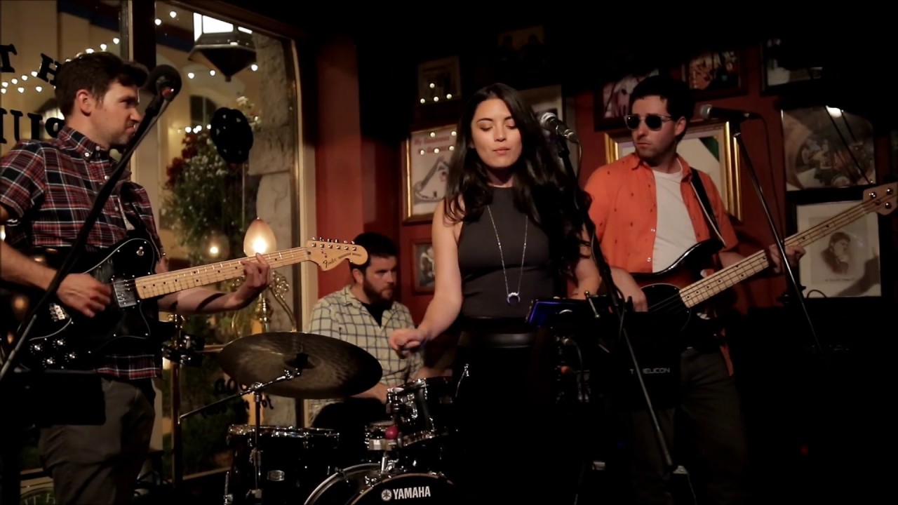Linggo at the Irish Times Pub: Boogie On Reggae Woman (Stevie Wonder cover song)