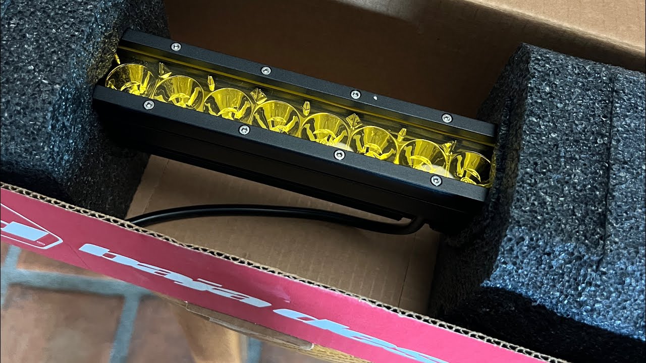 I got sent a Fake Baja Designs lightbar on Amazon, Vehicle over the side. (sorry for scratchy audio)