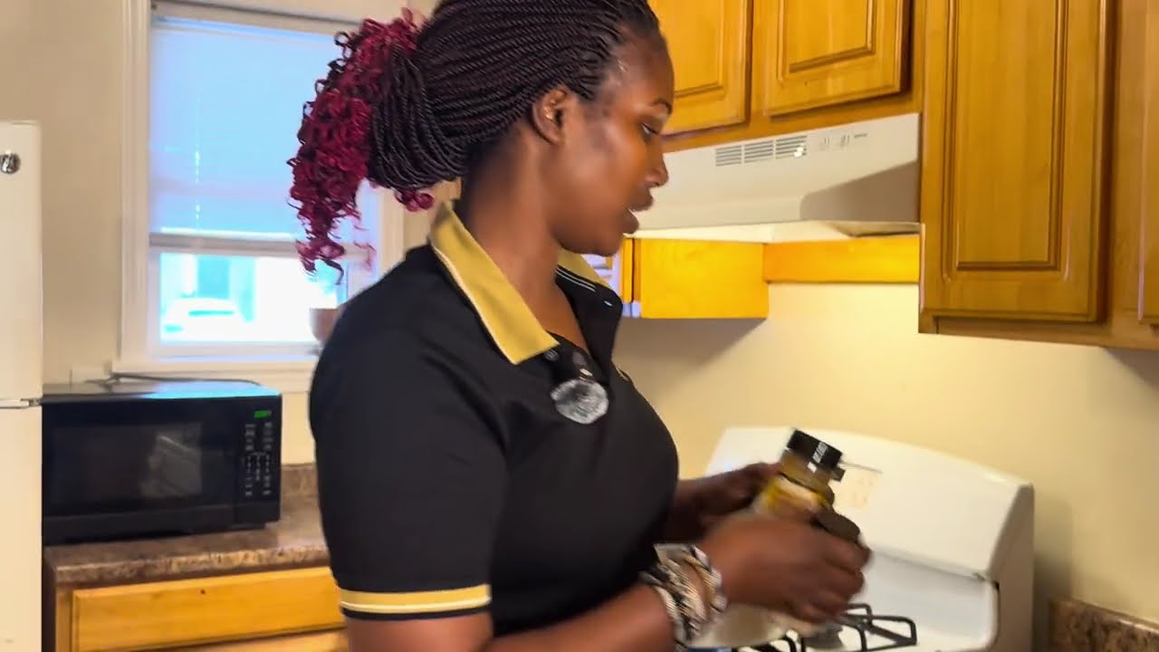 UMUGORE WOMUGIKONI MUGIKONI🇺🇸|ZAHABU KUTCHEN |DUTEKANE INKOKO, chicken