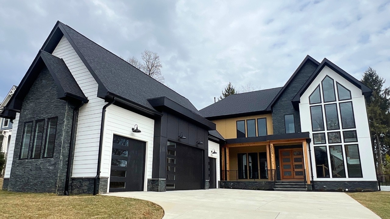 ULTRA LUXURY 7 Bed Home W/ A DREAM Kitchen in Northern Virginia!