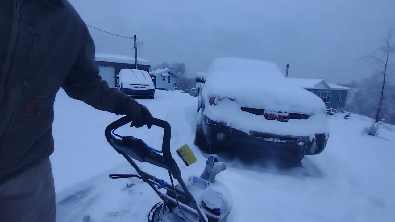 Perfect snow for the 40V Battery Kobalt Snowblower.  All done with one battery.