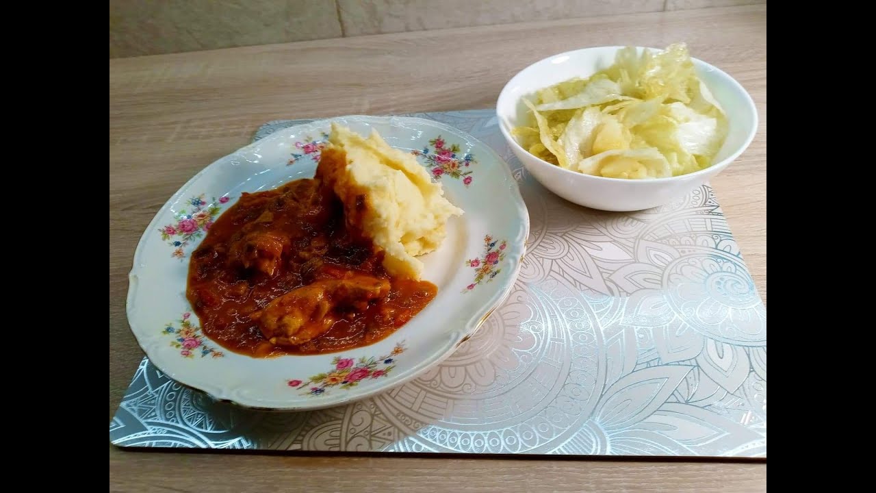 Piščančji paprikaš/ Pileči paprikaš/ Chicken stew