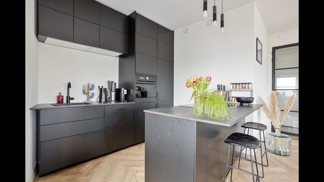 Zuideinde 78 K Koog aan de Zaan. PRACHTIG MODERNE LOFT AAN DE ZAAN!