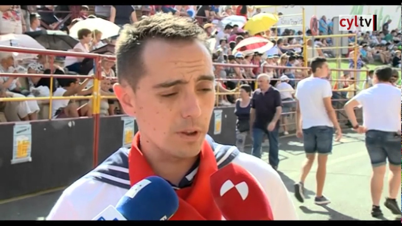 Benavente se vuelca con el toro Enmaromado