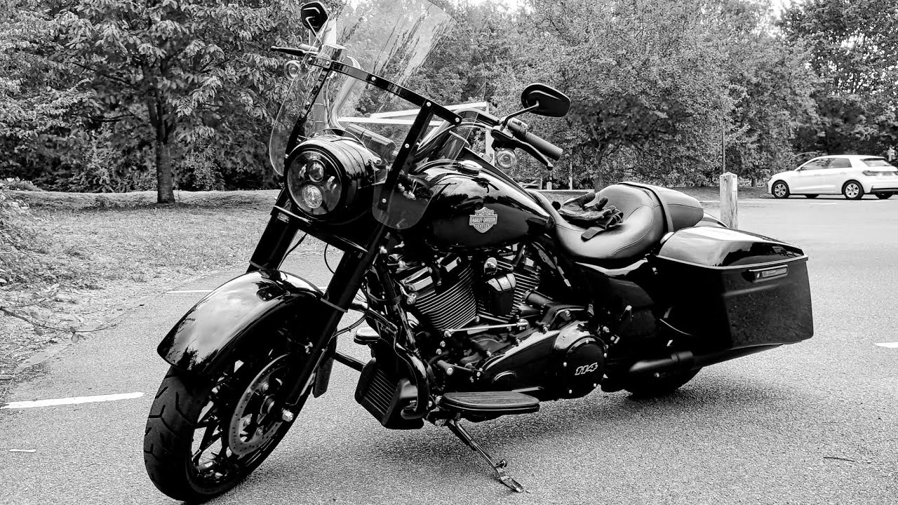 2025 Harley Davidson Road King special walk around 