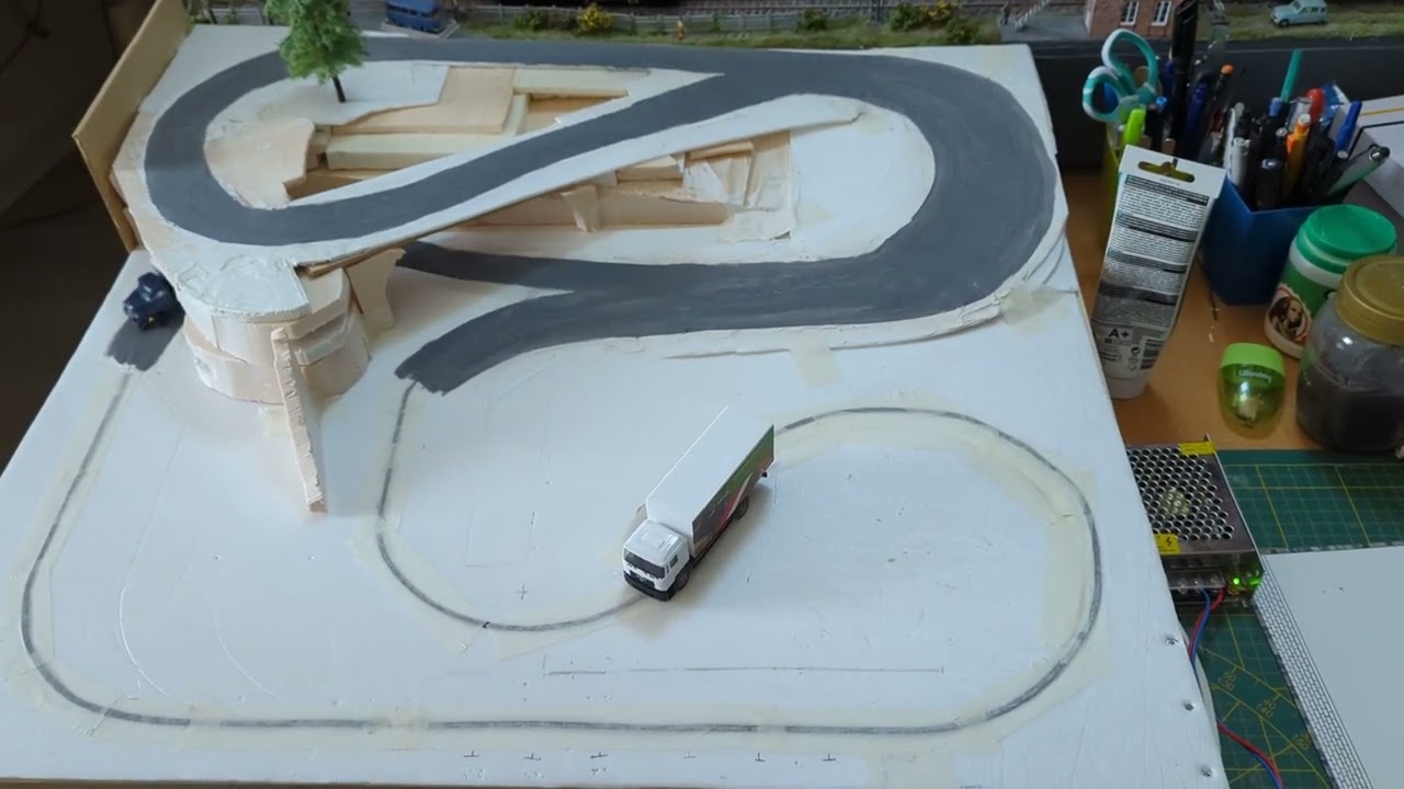FALLER CAR SYSTEM petit circuit avec arr&ecirc;t