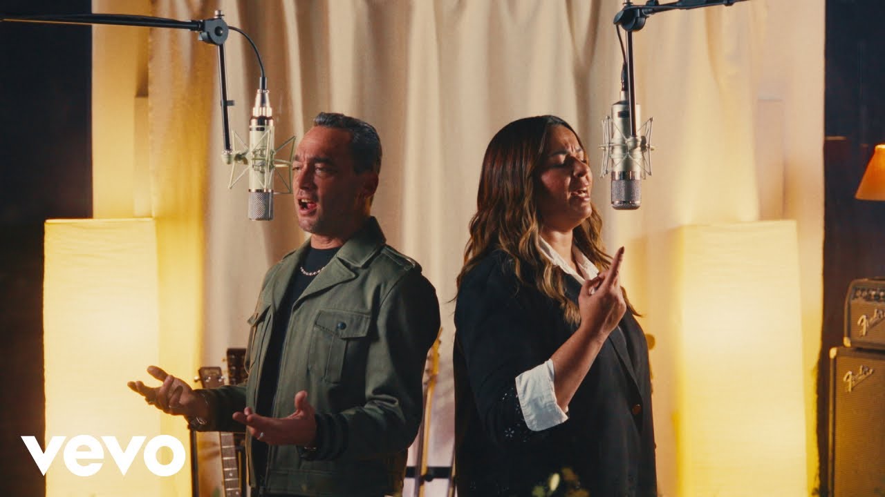 Jean-Baptiste Guegan - Est-ce que ça vaut la peine ? (Clip officiel) ft. Chimène Badi