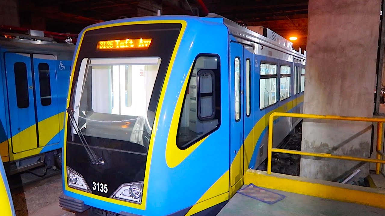 Dalian Trains For MRT3