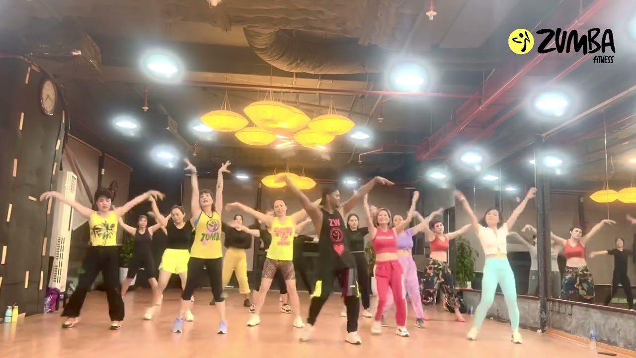 Zin 103 cumbia mtimbo  zumba dance fitness