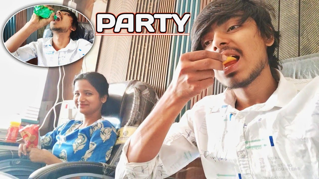 Aaj Party Kiske Tarf Se Hai 😍