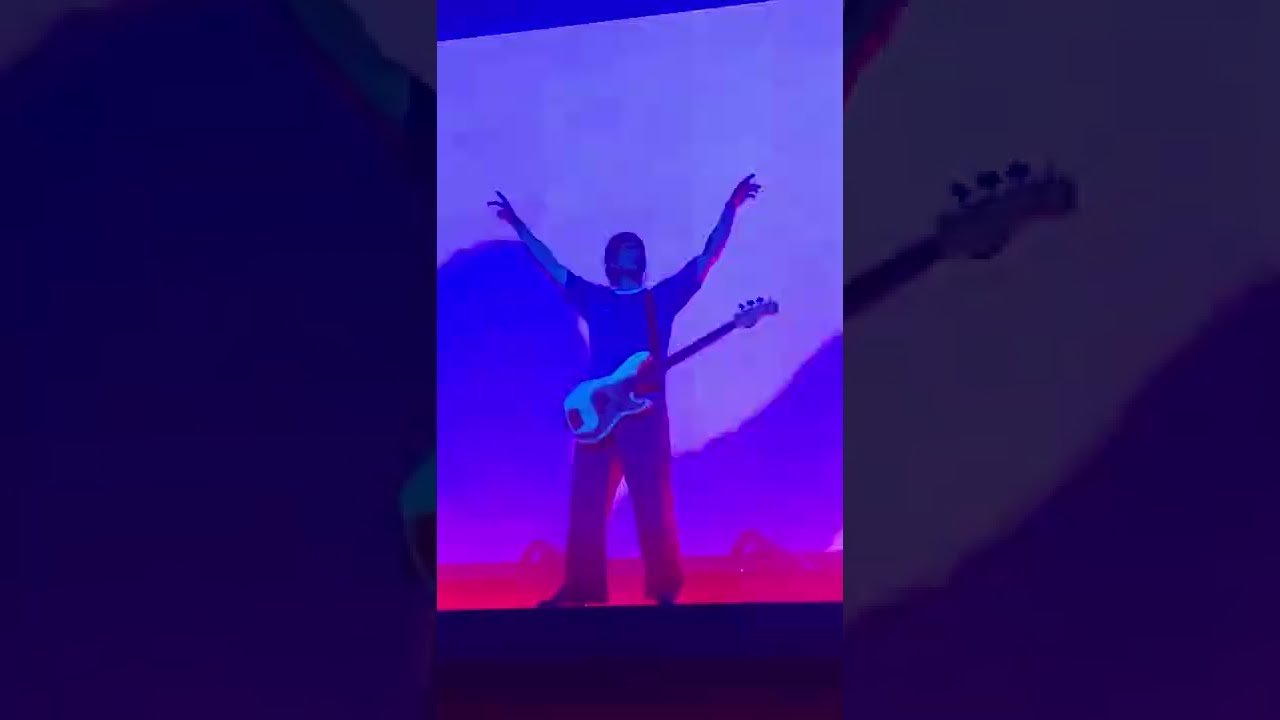 5SOS - MORE (Calum Focused - TMH TOUR Düsseldorf)