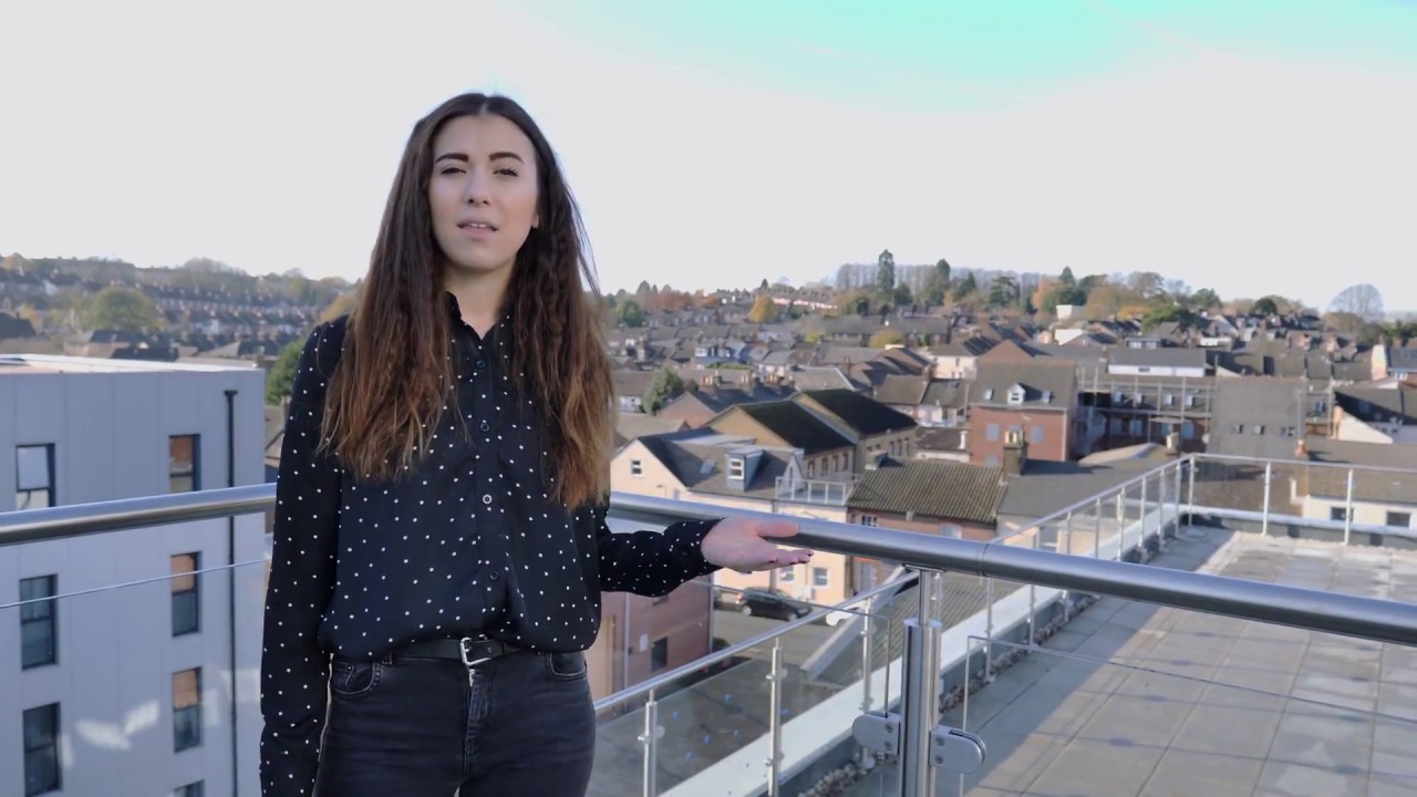 Rooms for Overseas Students in Luton | Greek Student | Opto Village