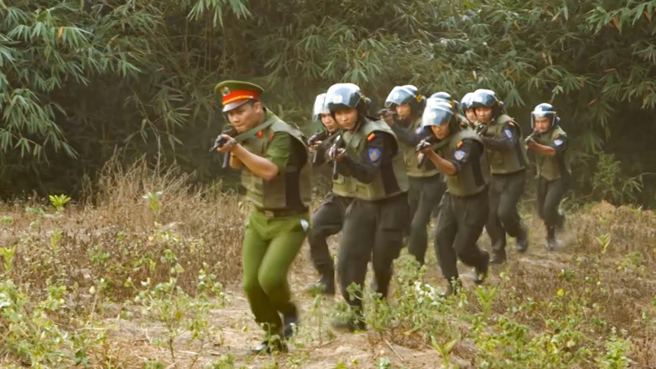 Đặc nhiệm ĐỘT KÍCH nhóm TỘI PHẠM đang vận chuyển HÀNG TRÁI PHÉP cho biên giới | Phim Hình Sự 2026