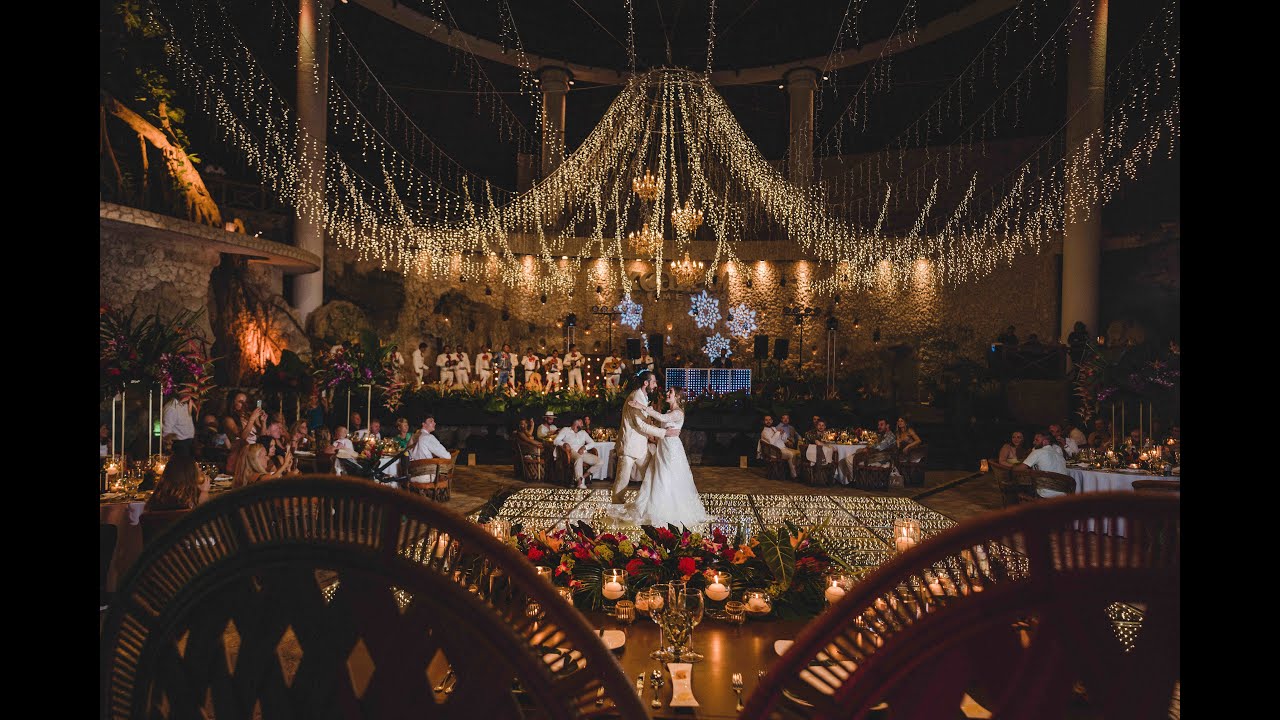 Aliz and Alex's Artistic Riviera Maya Wedding at Hotel Xcaret Arte & Xcaret Park | Pixan Photography