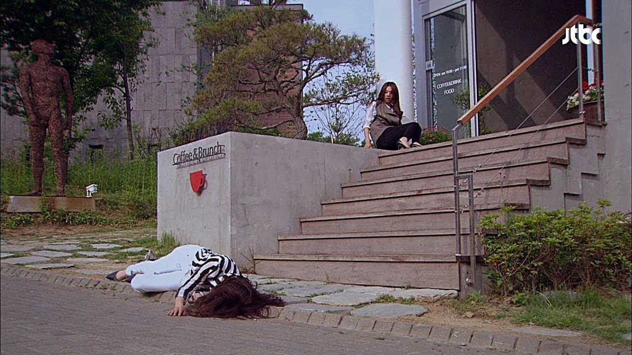 지문 조회할 테니 찍으라는 수지, 서현 잡다가 계단에서 그만 - 가시꽃 90회