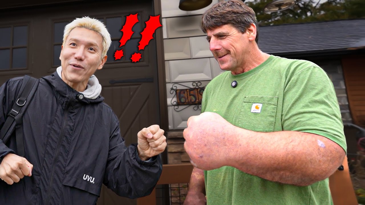 Мужчина с самыми большими кулаками в мире…