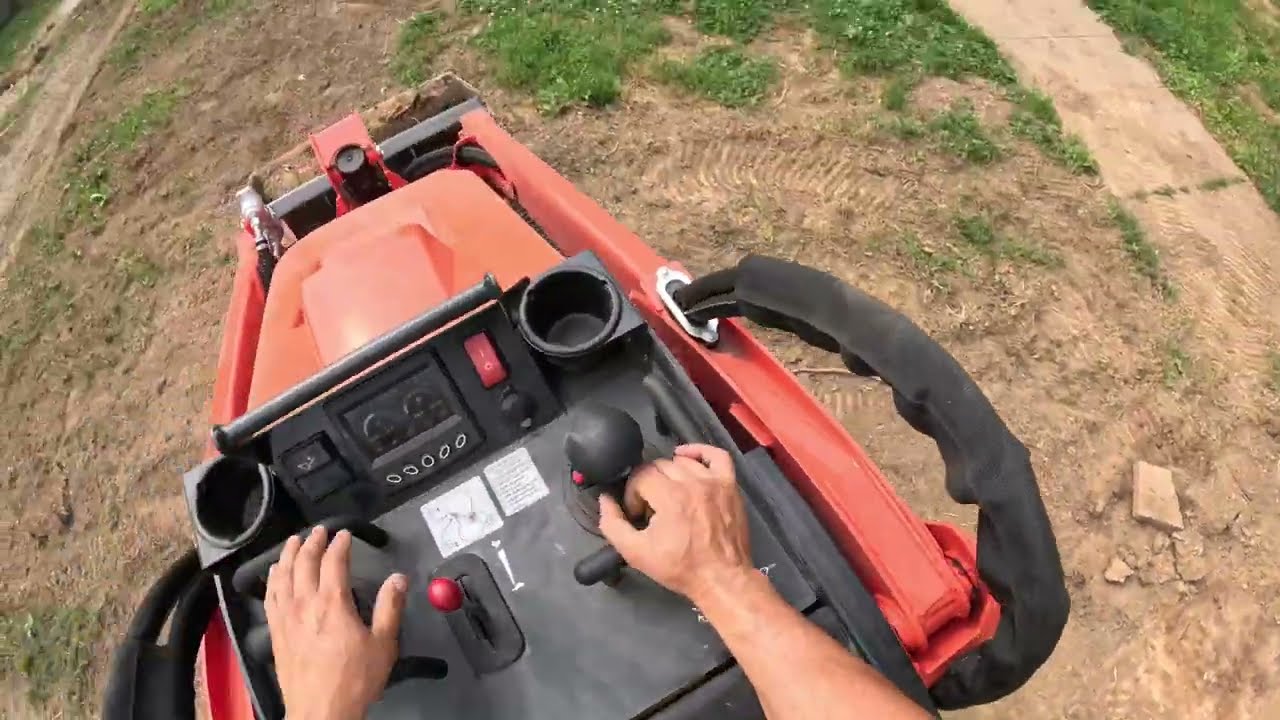 New Kubota SCL 1000