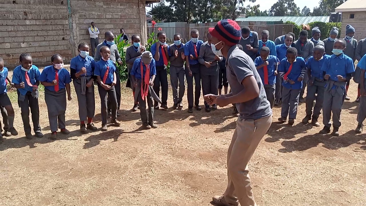 funny chicken by scouts