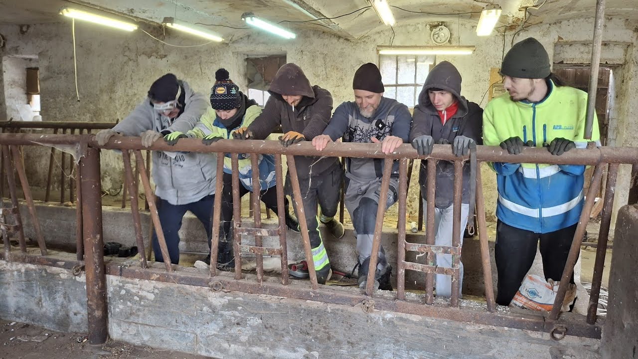Praseč&aacute;k Str&aacute;nka 6 Budujeme Muzeum