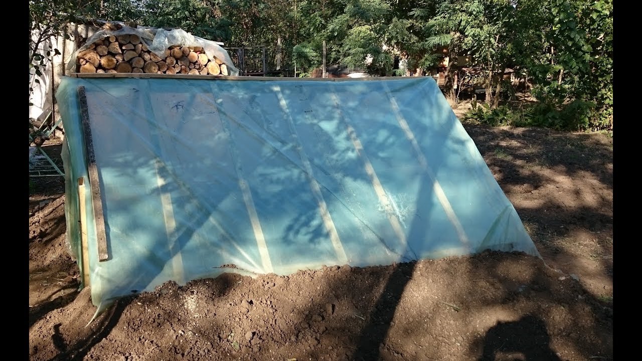 Constructie rasadnita in pamant (Underground greenhouse build)