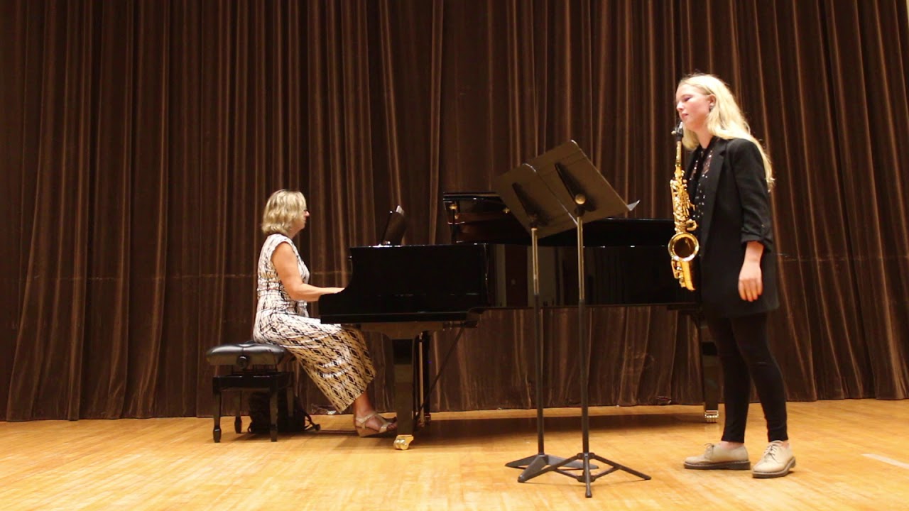 Pequena Czardas- Pedro Iturralde | Alto Saxophone- Josie McClure