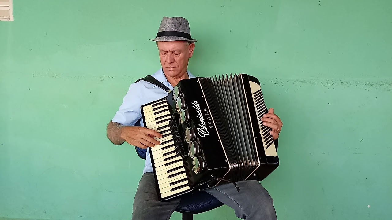Clarivaldo Sanfoneiro - Ensinando a tocar chora carolina