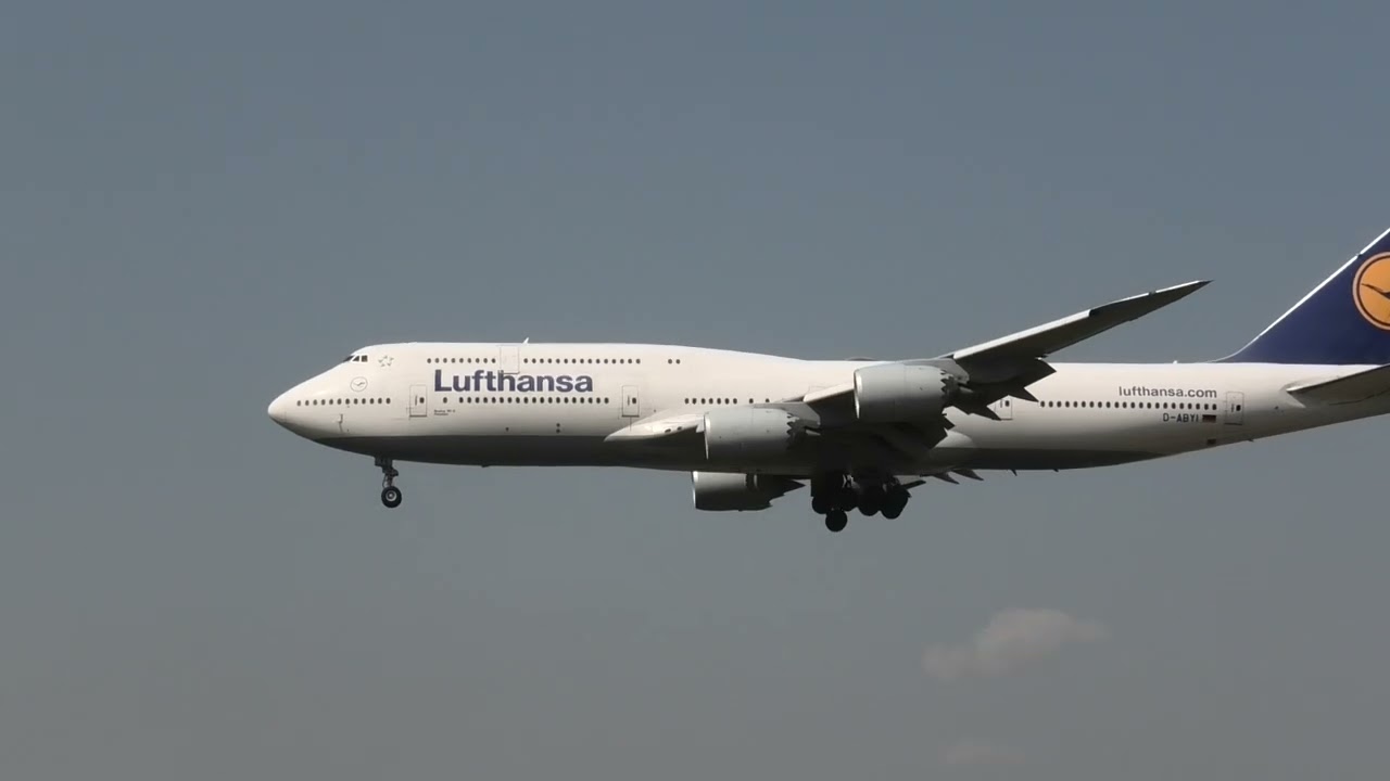 Lufthansa 747-800 D-ABYI MEX-FRA 130825