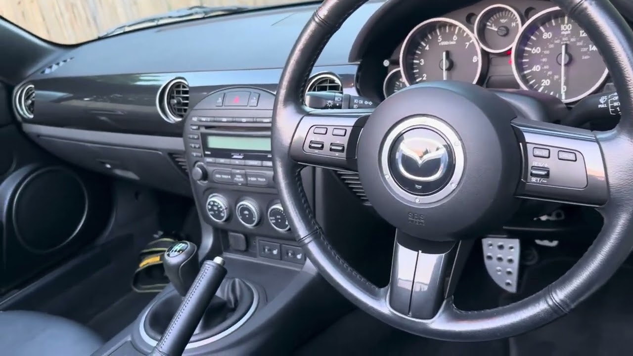 2013 Mazda MX-5 Walkaround Video - Coles Auto Collective 