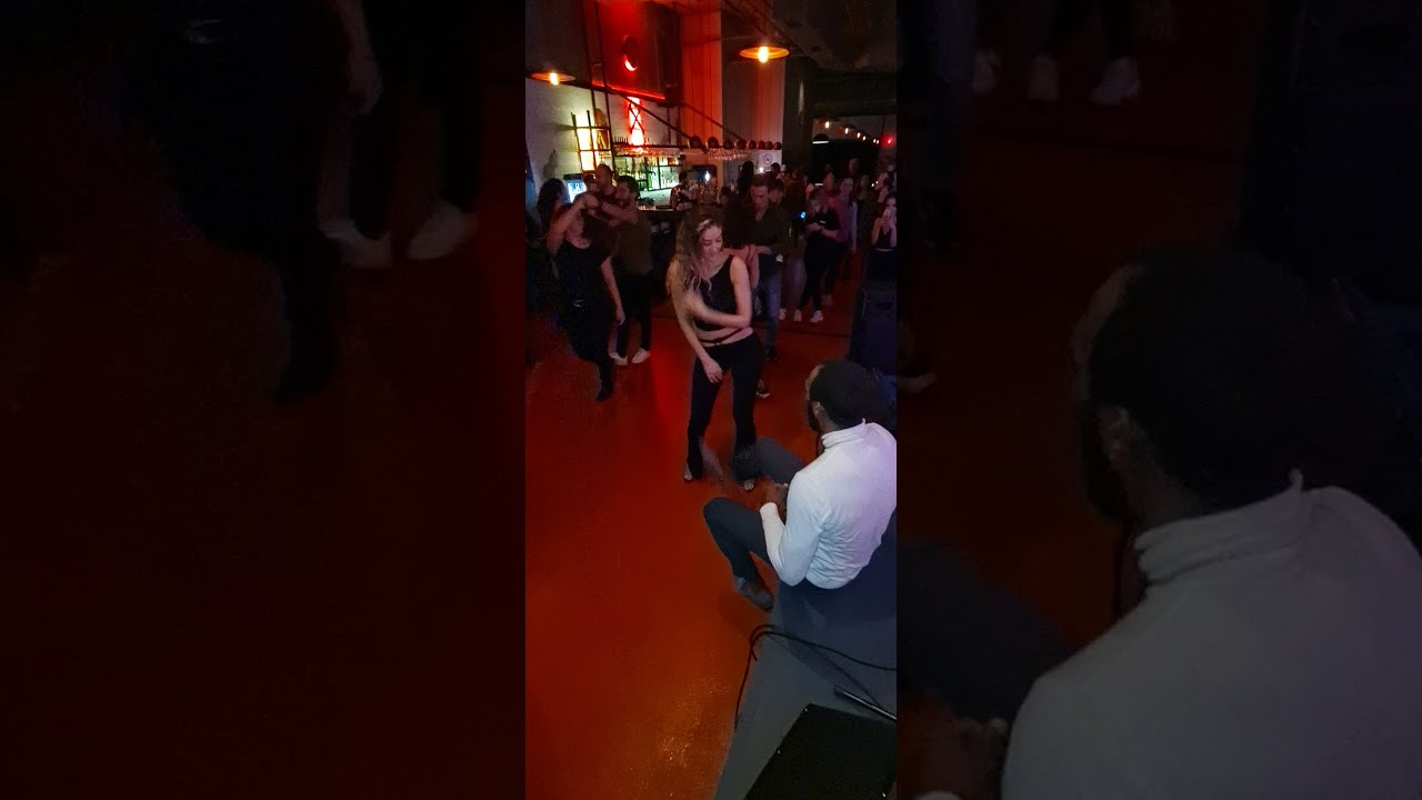 Salsa Cubana con Victor Gonzalez