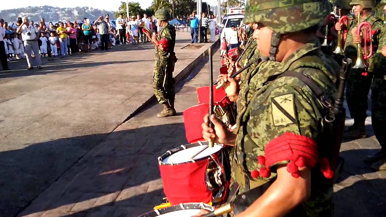 Himno Nacional Mexicano con BANDA DE GUERRA Y BANDA DE MÚSICA